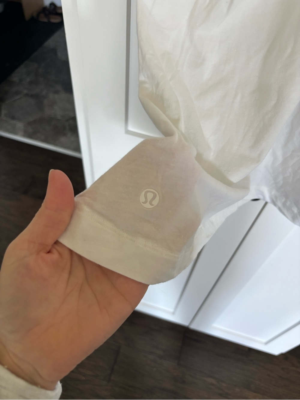 Lululemon 8 White Racerback Tank Top - Picture 3 of 3